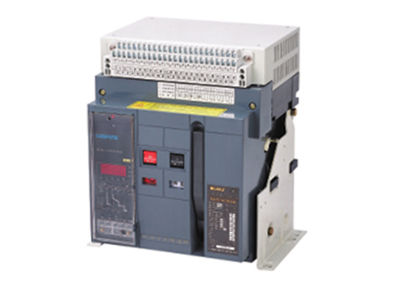 万能断路器分合闸视频